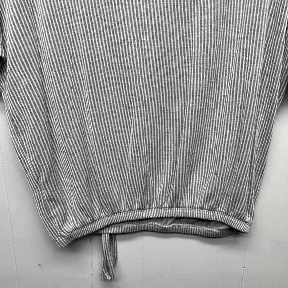 Tiffany & Grey Short Sleeve Ribbed Gray Top Women's Size XL Petite - Picture 8 of 11